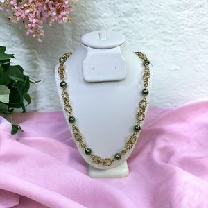 NWT FRANCESCA VISCONTI Gold Twisted Link Chain Necklace Faux Green Pearl Beads‎